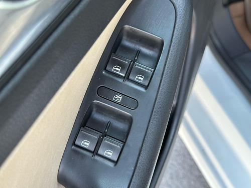 Volkswagen Jetta 2.0 Tsi Highline 4p