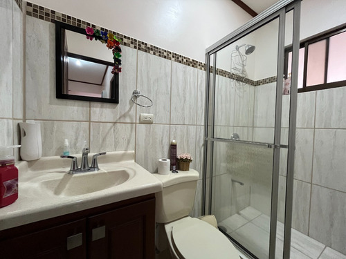 Vendo Casa En San Pablo, Residencial Privado Con Seguridad, Casa De 1 Piso, Con Patio
