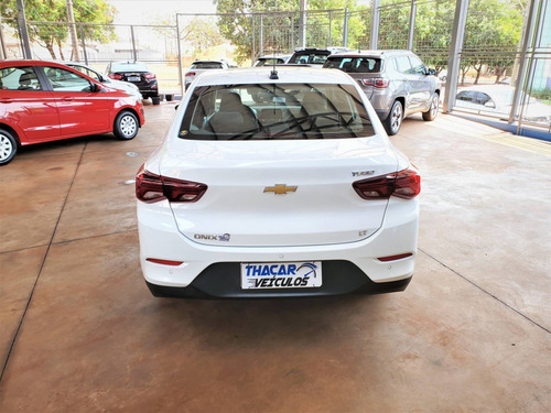Imagem 5 de 13 de Chevrolet Onix 1.0 Turbo Flex Plus Lt Automático