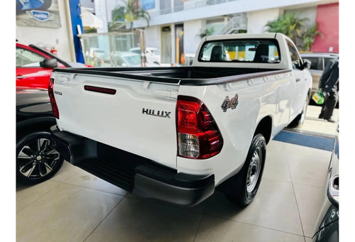 Toyota Hilux Cab.Simples c/ Caçamba 2.8 D-4d Tbo Diesel 4x4 Autom