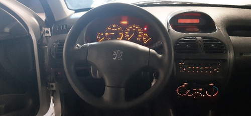 Imagen 9 de 15 de Peugeot 206 1.9 Xrd Premium 5 P