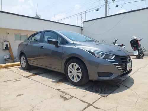 Nissan Versa 1.6 Sense Cvt