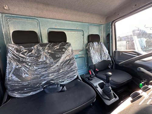 Iveco 24-280 Tector Ano 2023 0km 6x2 = 2425 2426 2429 2430