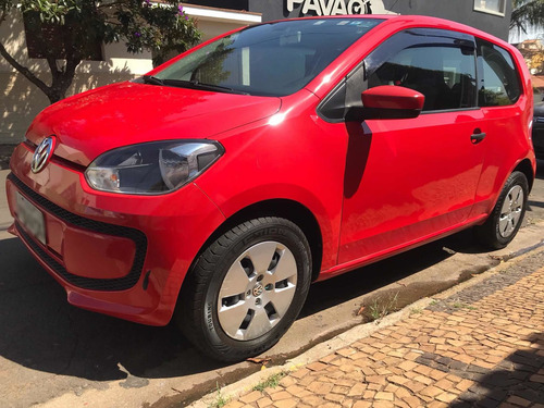 Imagem 12 de 15 de Volkswagen Up! 2015 1.0 Take 3p