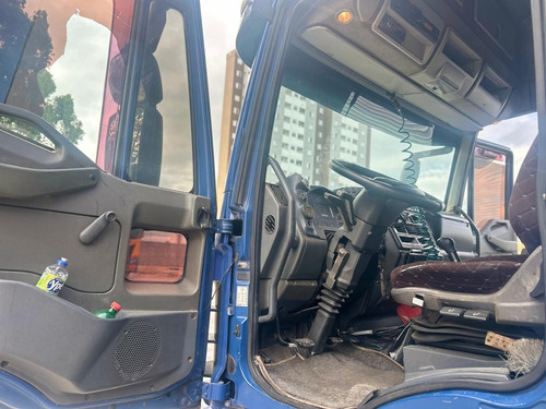 Iveco Cursor 330, 4x2, Teto Alto Ano 2011