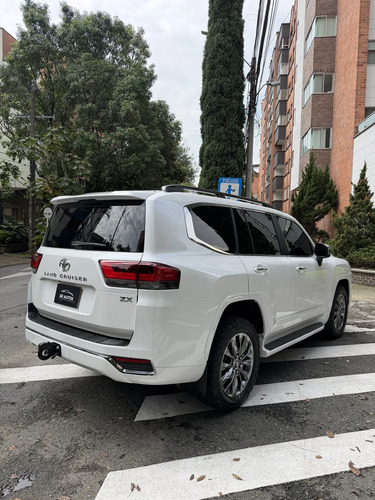 Toyota Land Cruiser 300 3.4 300 Zx