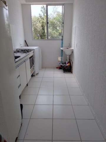 Imagem 3 de 9 de Apartamento (semi Mobiliado)- 2 Dormitórios - Condomínio Conquista Cotia - Recanto Vista Alegre - Cotia/sp - Ap01506l