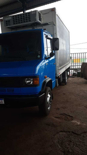 Mercedes Bens Mb710