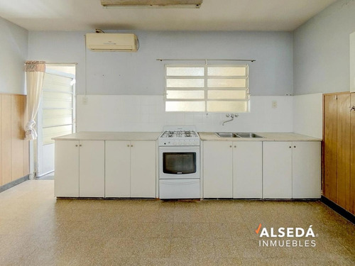Imagen 5 de 16 de Casa Pasillo 2 Dormitorios - Amenabar Y Dorrego