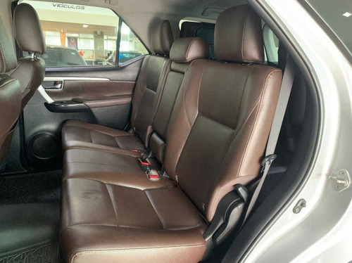 Toyota Hilux Sw4 Srx 2.8 Diesel - 7 Lugares