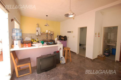 Imagen 23 de 27 de Único Ph Multifamiliar Con Patios Y Terraza, Ideal Para Renta