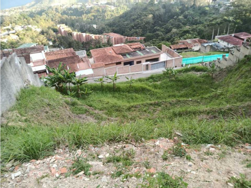 En Venta Terreno 1756m2 La Lagunita 4218