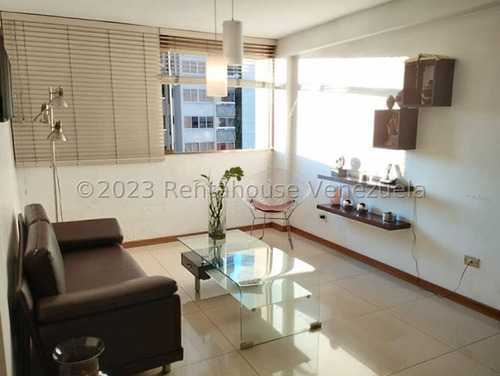 Apartamento En Venta En Guaicay  Cód  23-22674  Adp 