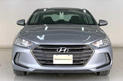 Imagen 2 de 25 de Hyundai Elantra 4 Pts Limited Tech, 20l, Ta, A/ac Aut, Pie