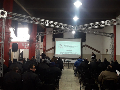 Imagen 5 de 10 de Alquiler De Pantallas De Led,streaming, Traduc. Simultanea