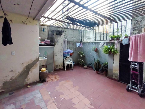 Imagen 1 de 25 de Venta De Departamento 3 Ambientes Con Patio En Balvanera