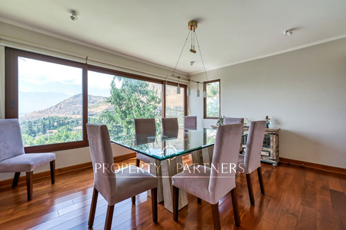 Gran Casa Con Vista Al Valle De Los Trapenses