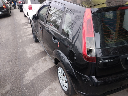 Imagem 3 de 7 de Ford Fiesta 2012 1.0 Flex 5p