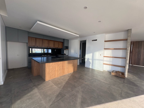 Casa En Alquiler Con Amarras - El Naudir