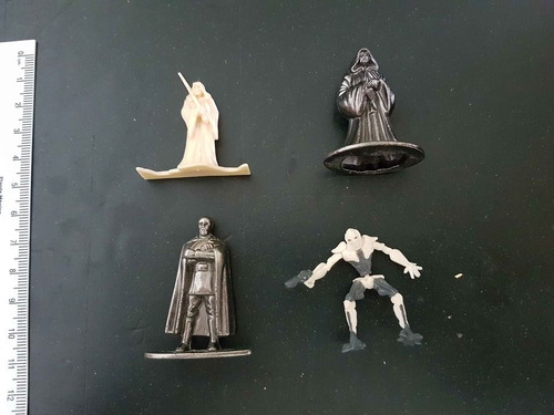Star Wars Coleccionables 4 Mini Figuras 1 Album Y 3 Tarjetas (Usado)