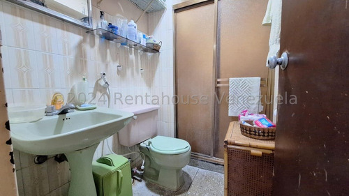 Apartamento En Venta En Maracay 25-580 Dt