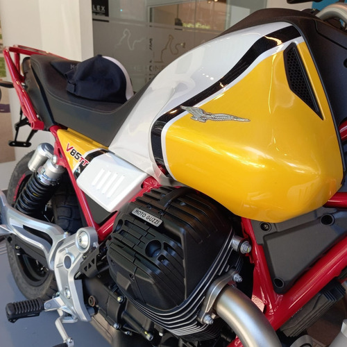 Imagen 11 de 19 de Moto Guzzi V85 Tt 2020 Gris 0km Concesionario Oficial