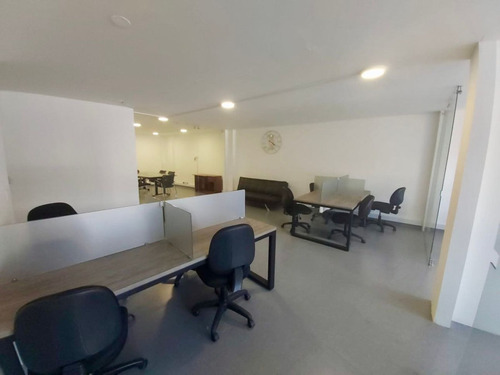 Oficina En Arriendo En Bogotá El Chicó. Cod 13836