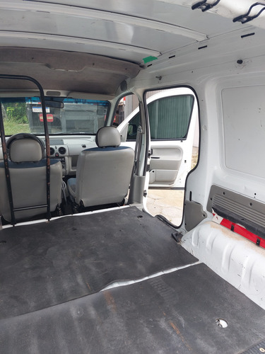 Renault Kangoo Express 1.6 16v Hi-flex 4p
