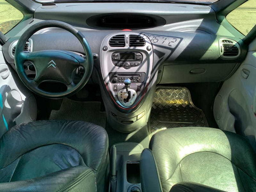 Imagem 7 de 8 de Citroen Xsara Picasso Exclusive 2.0 16v 4p Aut. 2007