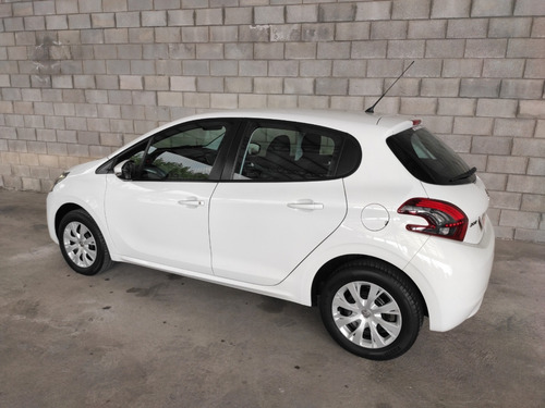 Peugeot 208 1.6 Active