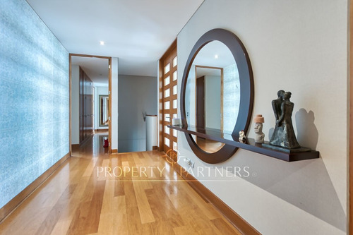 Amplio Y Acogedor Departamento Duplex Con Gran Vis...
