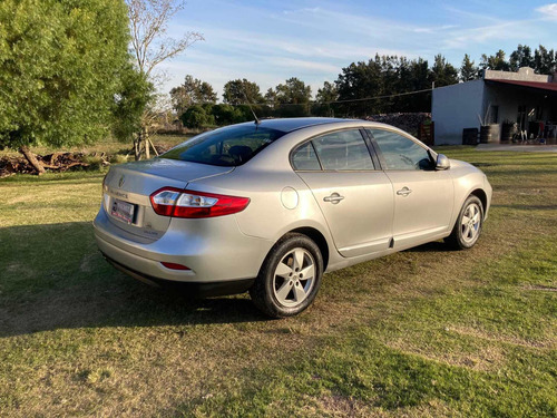 Renault Fluence 2.0 Dynamique 2012