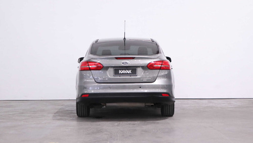 Imagen 5 de 15 de Ford Focus Iii 2.0 Sedan Titanium At6 - 371658 - C