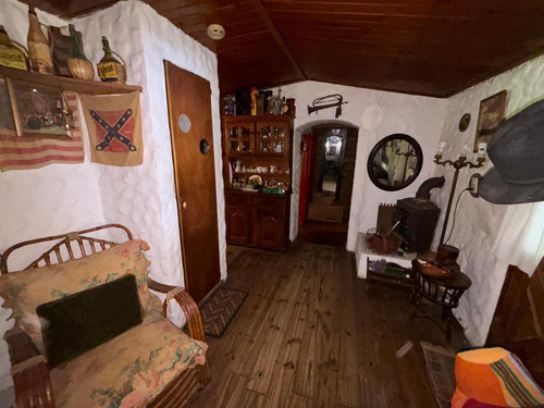 Casa En Venta - 1 Dormitorio 1 Baño - 826mts2 - Villa Elisa, La Plata