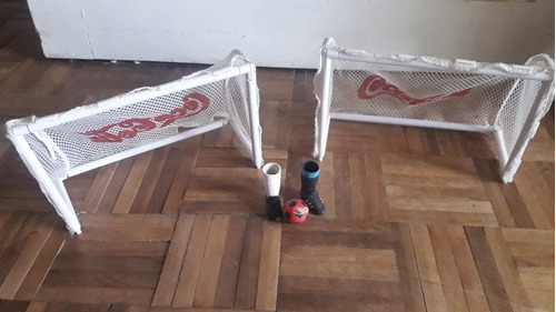 Coca Cola Dos Arcos Futbol,2 Zapatos Y Pelota,coleccionables