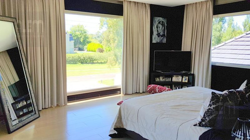 Imagen 12 de 30 de Exclusivo Inmueble Sobre Triple Lote En St. Thomas Canning