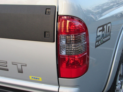 Imagem 18 de 20 de Chevrolet S10 2.4 Mpfi Executive 4x2 Cd 8v