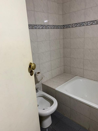 Imagen 8 de 17 de Departamento En Venta En Ramos Mejía