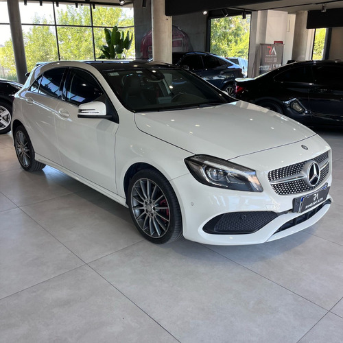 Mercedes-Benz Clase A 2.0 A250 Amg-line 211cv