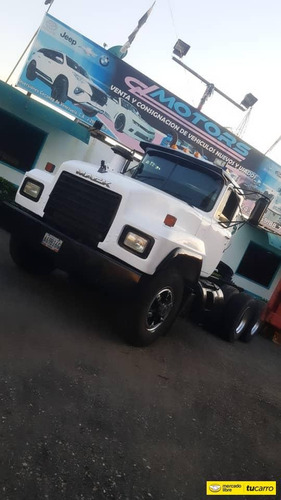 Mack Rd690s