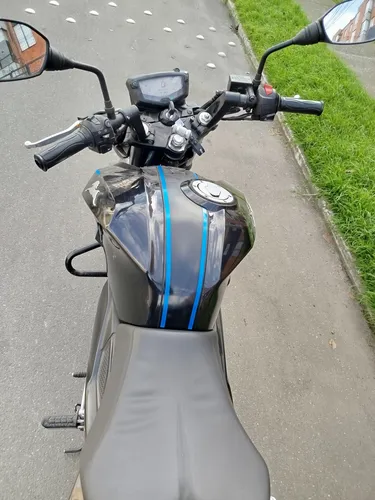 Apache Rtr 200 4v