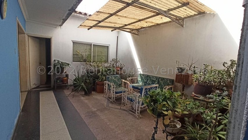 Imagen 10 de 10 de Casa Comercial En Venta Urb. Mariperez # 22-17308