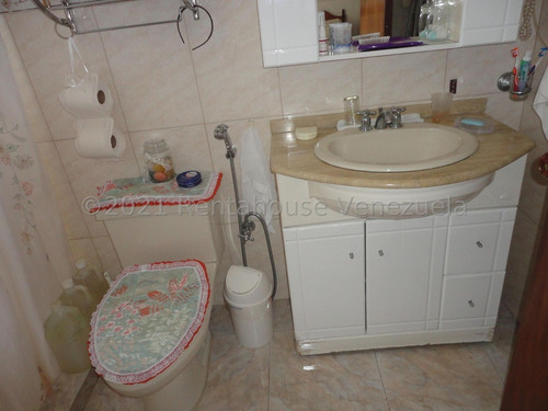 Imagen 13 de 19 de Casa En Venta Con Terraza El Marques 04141978270 Caracas 22-20670