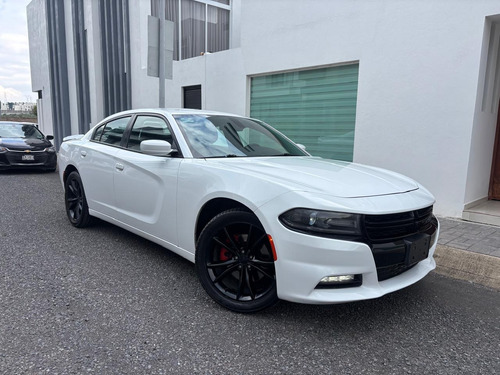 Dodge Charger 5.7 R-t At