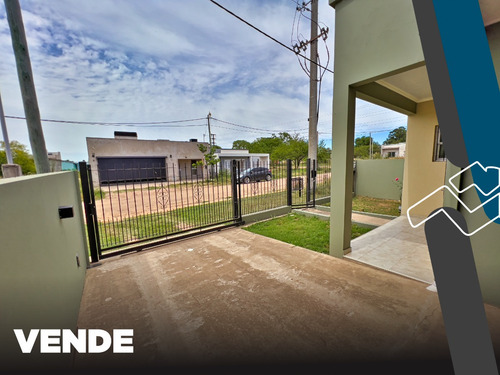 Hermosa Vivienda Familiar En San Jose, Colon, Entre Rios