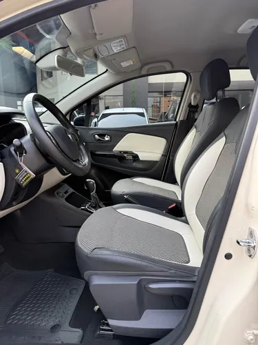 Renault Captur 2.0 Intens Automática