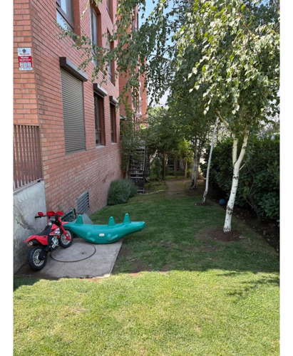 Departamento En Barnechea/ Primer Piso Con Jardin