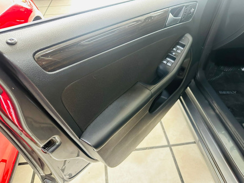Volkswagen Vento 1.4 Comfortline 150cv At