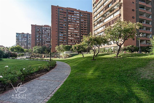 Departamento En Venta De 4 Dorm. En Vitacura