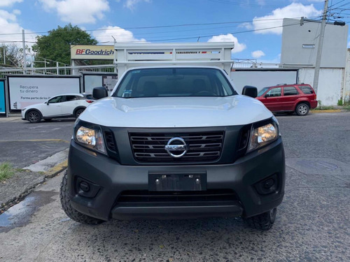 Imagen 3 de 15 de Nissan Np300 2017 Chasis Cabina Dh Aa Pack Seg Mt